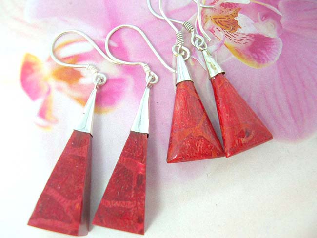 Jewelry manufacturer supplies quality Unique sterling silver fashion earrings with ruby red gemstone in triangular design