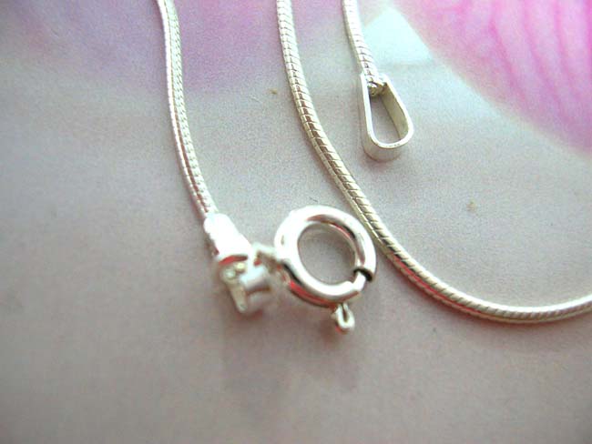 Accessory shopping exchange boutique, New age cord designed chain necklace with etched spiral design, crafted from 925. sterling silver