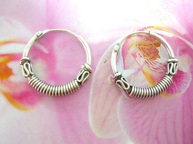 High fashion jewelry exporter, Exotic 925. sterling silver hoop earrings with coiled band and snake design