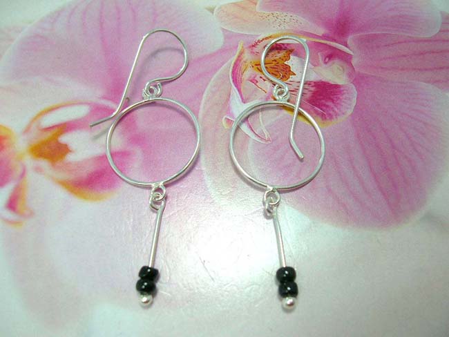 Bali gift importer, Black beads on rod hanging below 925. sterling silver hoop earrings