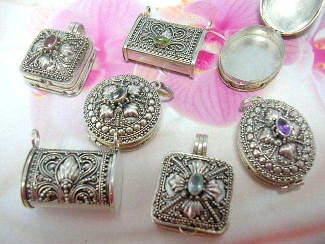 Jewelry distribution catalog. High fashion victorian style pendant lockets with cz rhinestone and 925. sterling silver beaded decor  