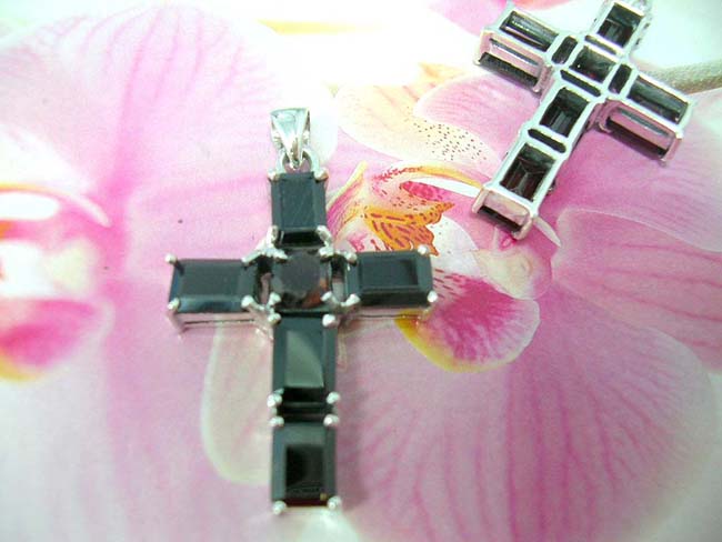 Engagement gift wholesale factory, 925. Sterling silver pendant cross with onyx gemstones