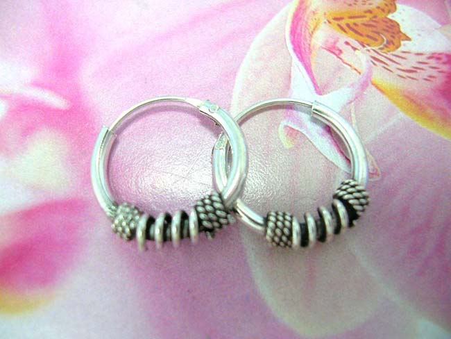 Womens indonesian jewelry outsourcing agent, Hot fashion sterling silver hoop earrings with coiled rod and beaded spiral design